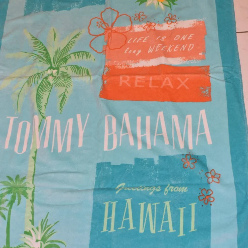 3 Tommy Bahama Beach towels - NWOT - 29$ each
